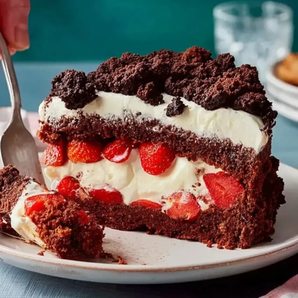 Erdbeer-Maulwurfkuchen mit Oreos