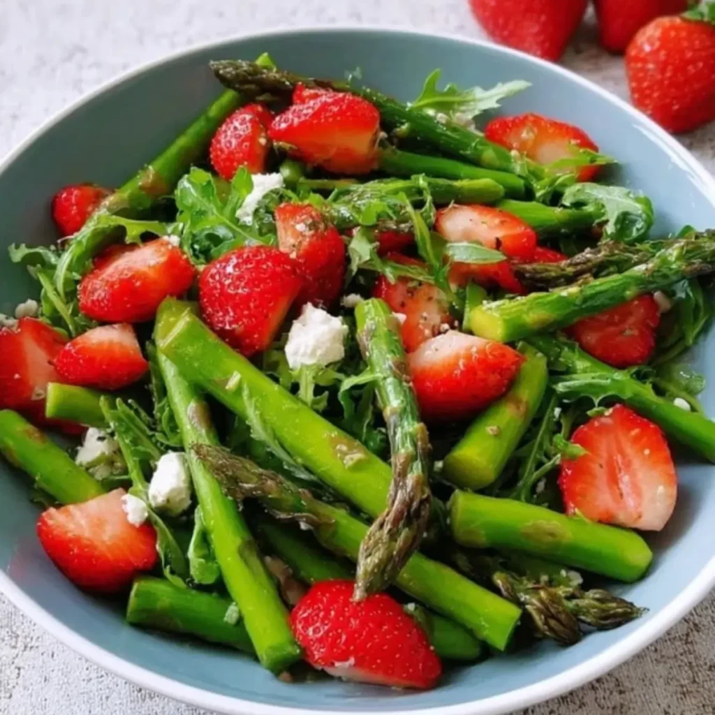 Spargel-Erdbeer-Salat