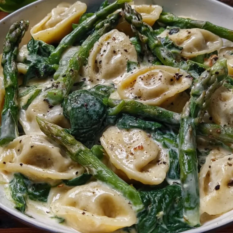 Pasta mit grünem Spargel und Spinat