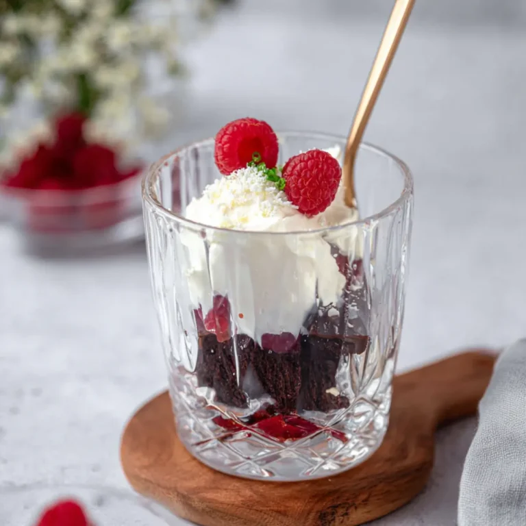 Brownie Trifle mit Himbeeren