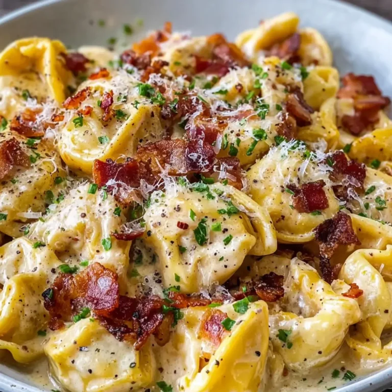 Cremige Tortellini Carbonara aus einem Topf
