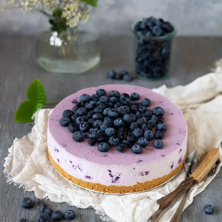 Heidelbeer Torte mit Butterkeksboden ohne Backen