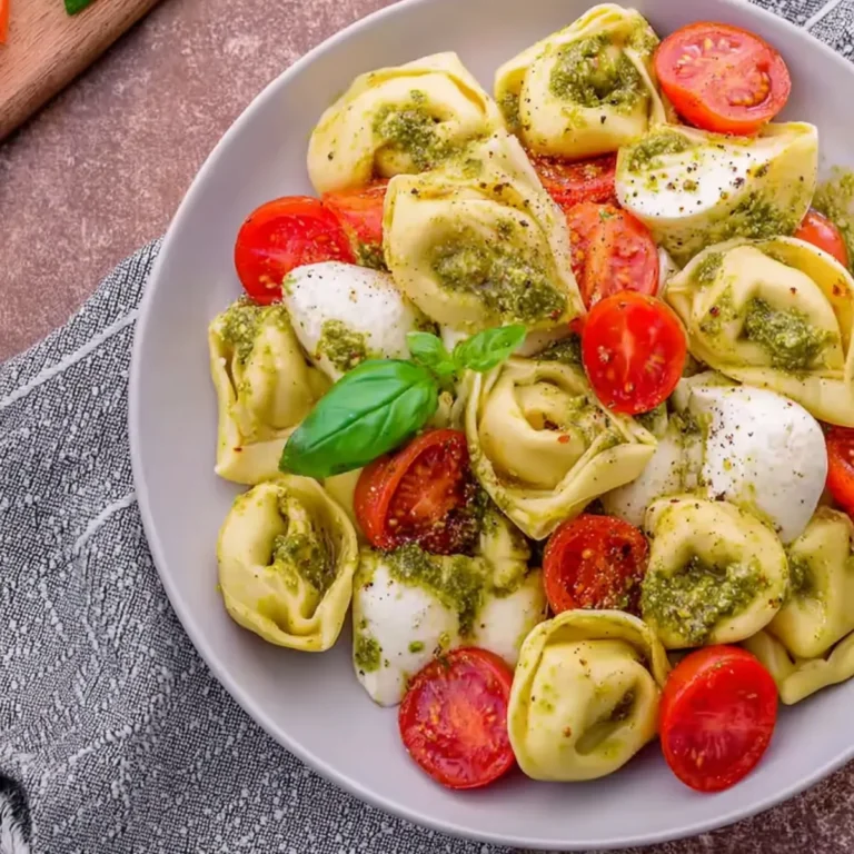 Tortellini Salat mit Pesto
